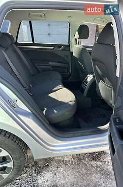 Универсал Skoda Superb 2012 в 