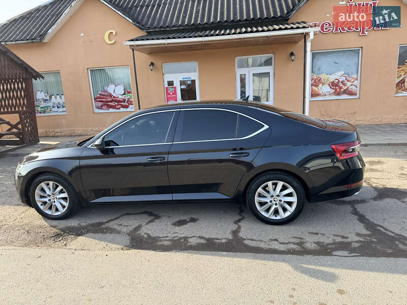 Лифтбек Skoda Superb 2019 в Мукачево