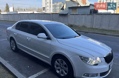 Ліфтбек Skoda Superb 2011 в Львові