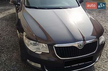 Skoda Superb 2011