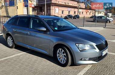 Универсал Skoda Superb 2017 в 