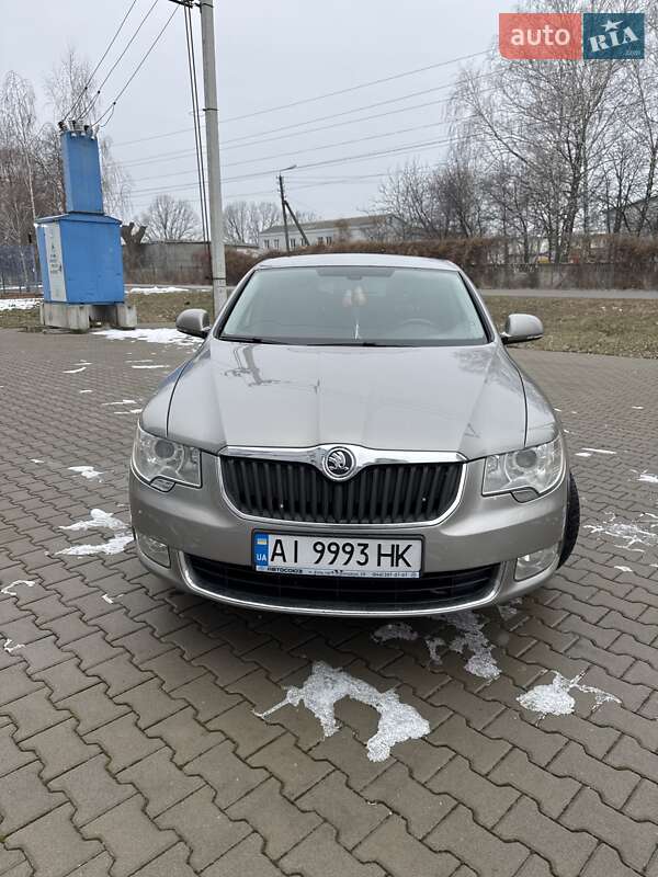 Ліфтбек Skoda Superb 2010 в Броварах