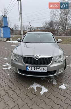 Лифтбек Skoda Superb 2010 в 