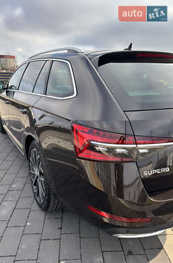 Универсал Skoda Superb 2019 в 