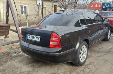 Ліфтбек Skoda Superb 2006 в Бишеві