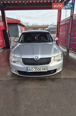 Skoda Superb 2012 Skoda Superb 2012