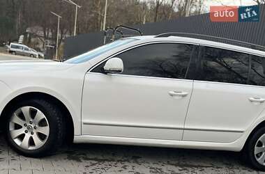 Універсал Skoda Superb 2011 в Дрогобичі