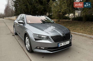 Ліфтбек Skoda Superb 2018 в Острозі