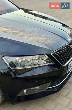 Лифтбек Skoda Superb 2018 в 
