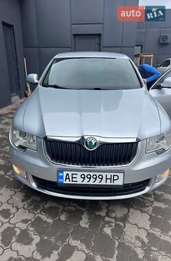 Лифтбек Skoda Superb 2012 в Кривом Роге