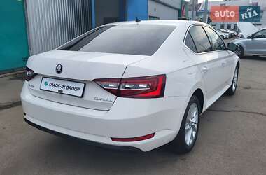 Лифтбек Skoda Superb 2019 в Киеве