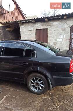 Лифтбек Skoda Superb 2004 в 