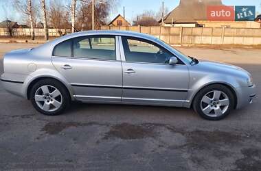 Ліфтбек Skoda Superb 2003 в 