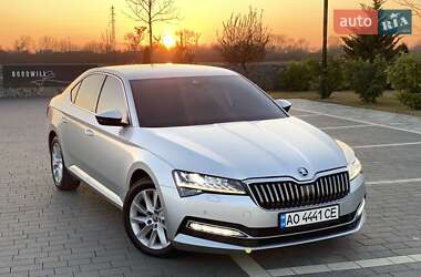 Лифтбек Skoda Superb 2019 в Мукачево