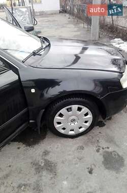 Ліфтбек Skoda Superb 2004 в Чернігові