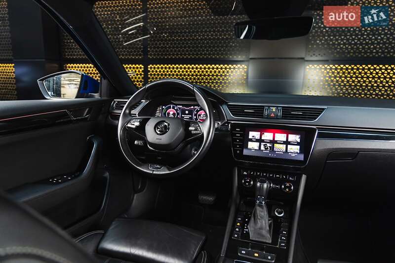 Универсал Skoda Superb 2020 в Луцке