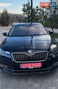 Ліфтбек Skoda Superb 2018 в Ужгороді