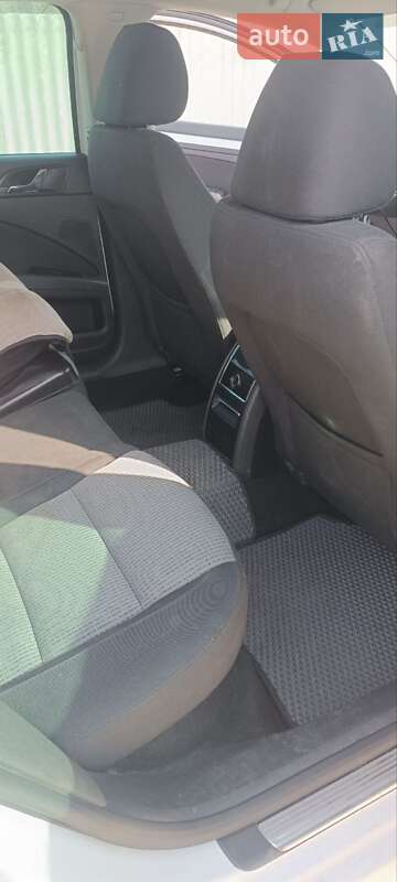 Универсал Skoda Superb 2010 в Барышевке