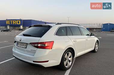Универсал Skoda Superb 2017 в 