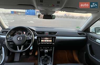 Универсал Skoda Superb 2017 в 