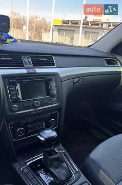 Универсал Skoda Superb 2012 в 