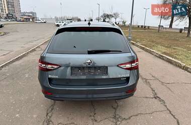 Універсал Skoda Superb 2018 в 