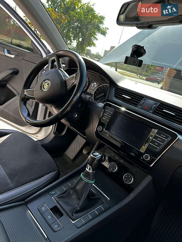 Лифтбек Skoda Superb 2019 в Запорожье