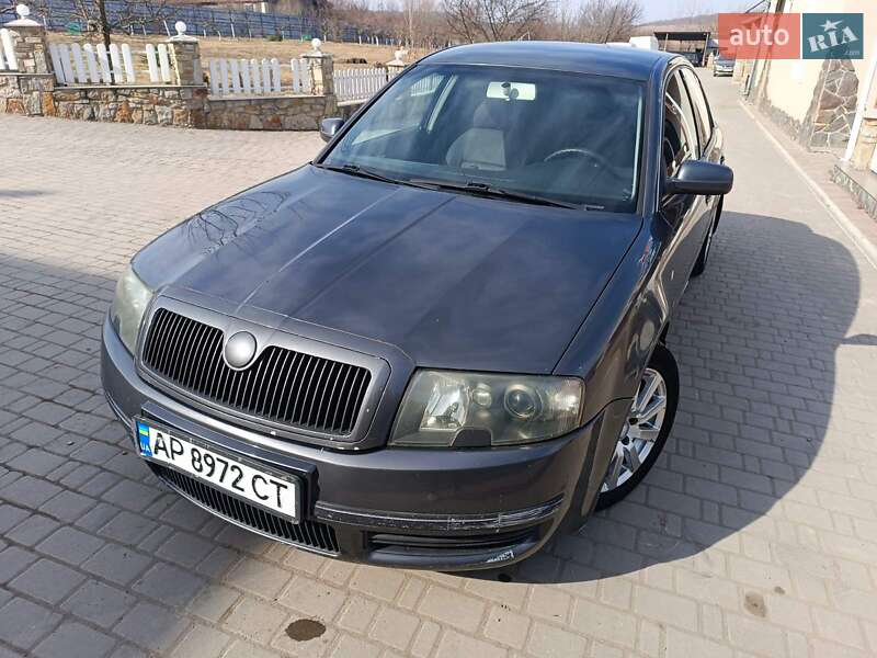 Лифтбек Skoda Superb 2004 в Новой Ушице