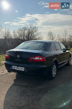 Лифтбек Skoda Superb 2011 в 