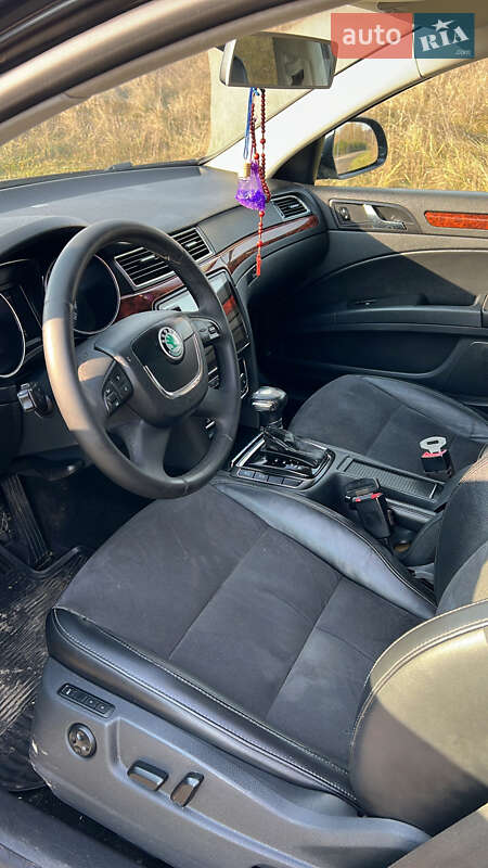 Лифтбек Skoda Superb 2011 в Мукачево
