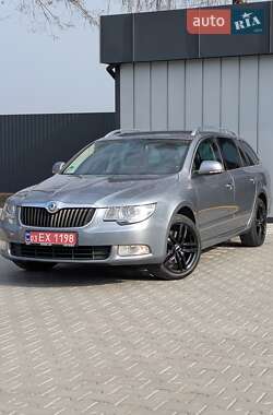 Універсал Skoda Superb 2010 в Володимирі