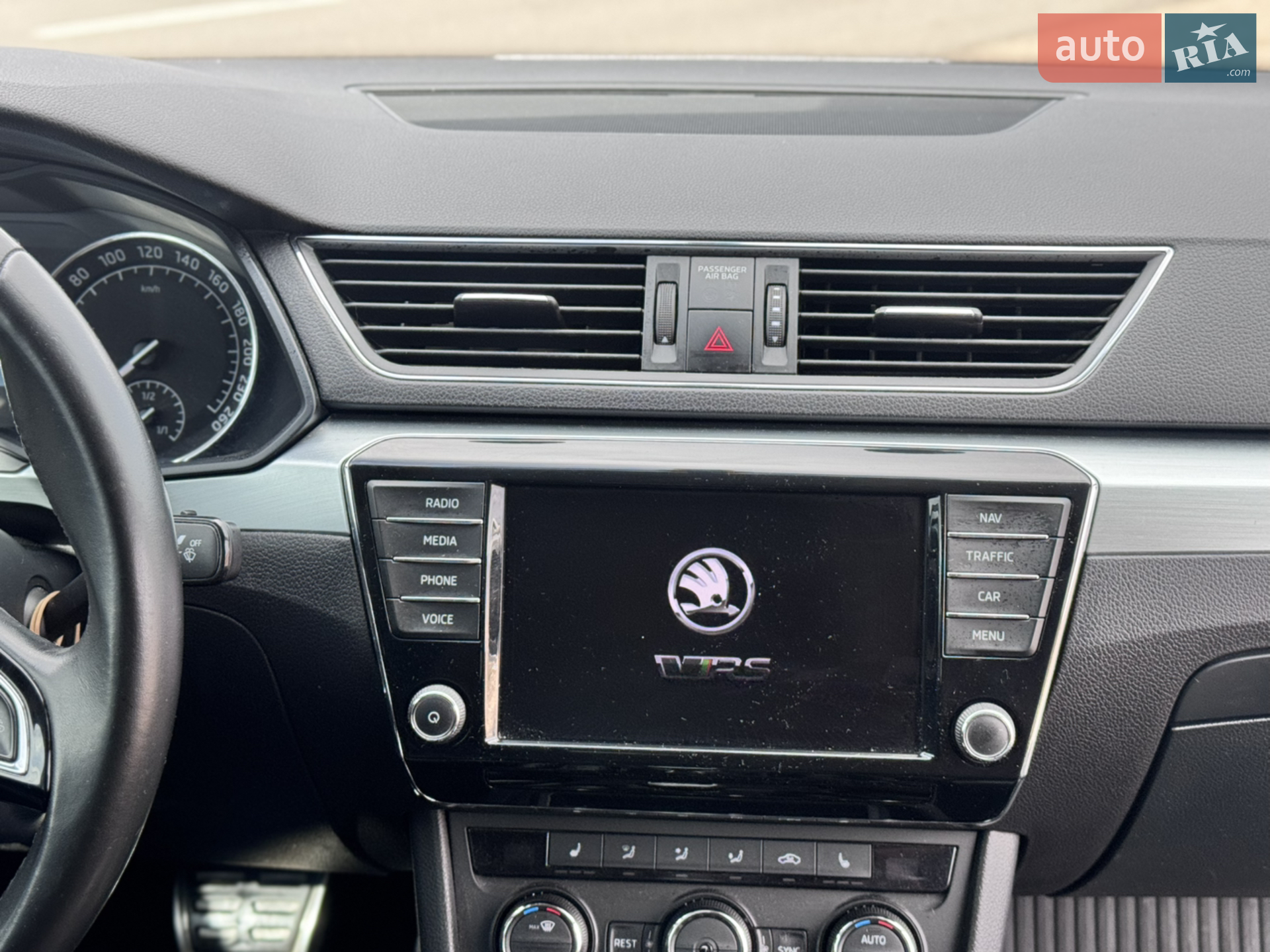 2017 Skoda Superb - мініатюра 23