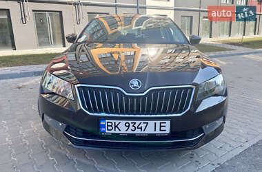 Ліфтбек Skoda Superb 2017 в Рівному