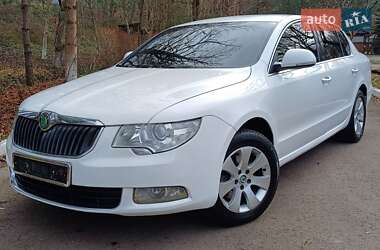 Лифтбек Skoda Superb 2012 в Дрогобыче