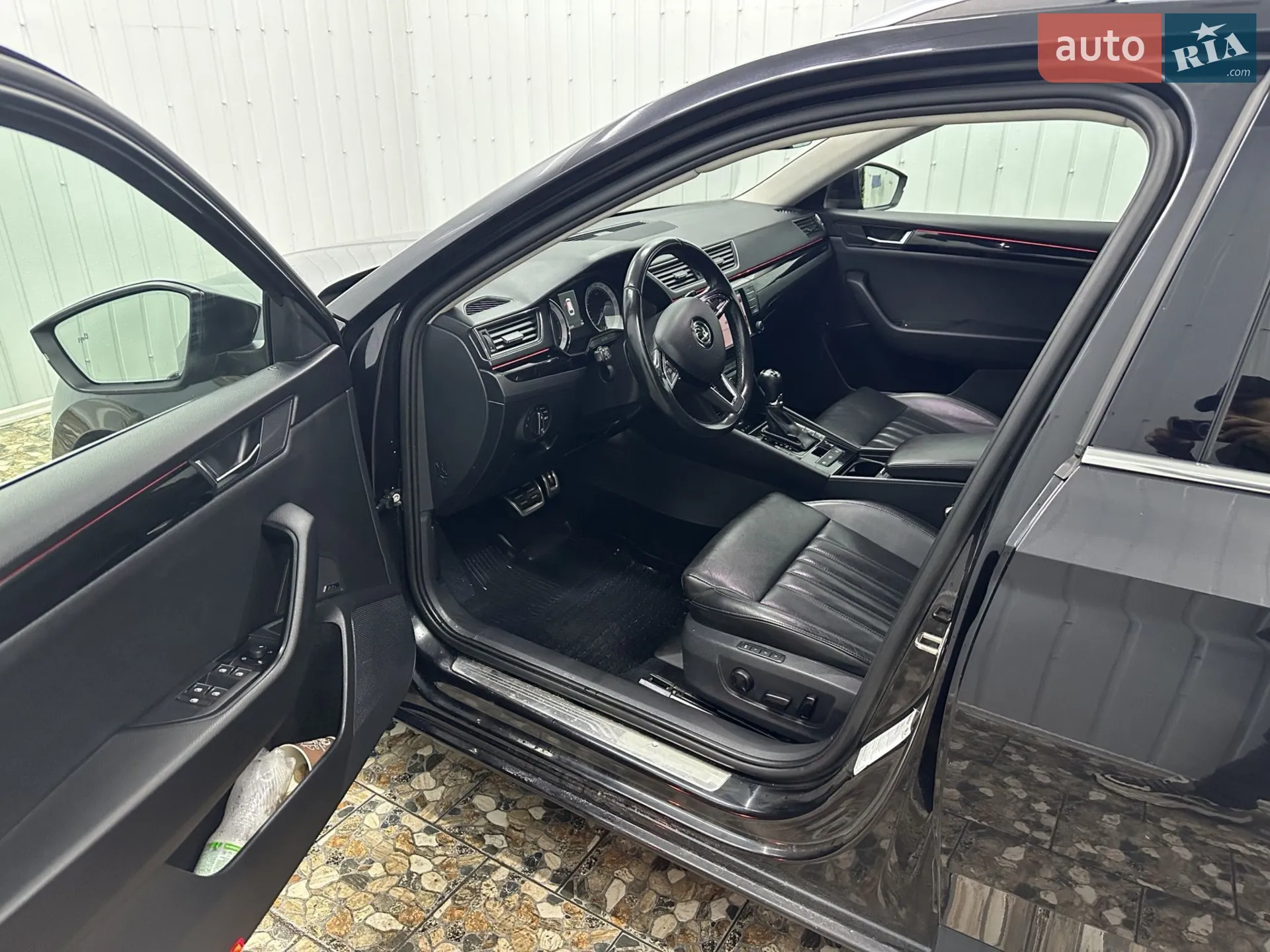 2016 Skoda Superb - мініатюра 16
