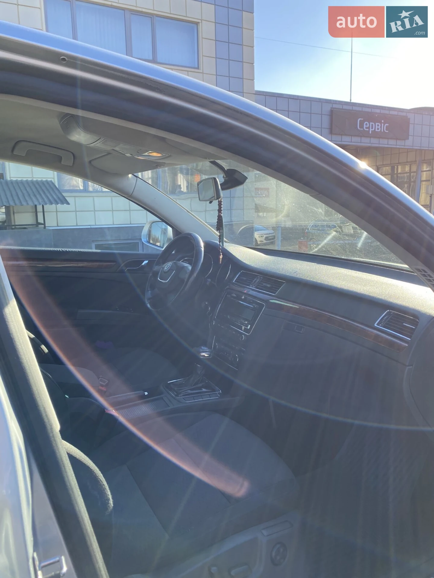 2010 Skoda Superb - мініатюра 6