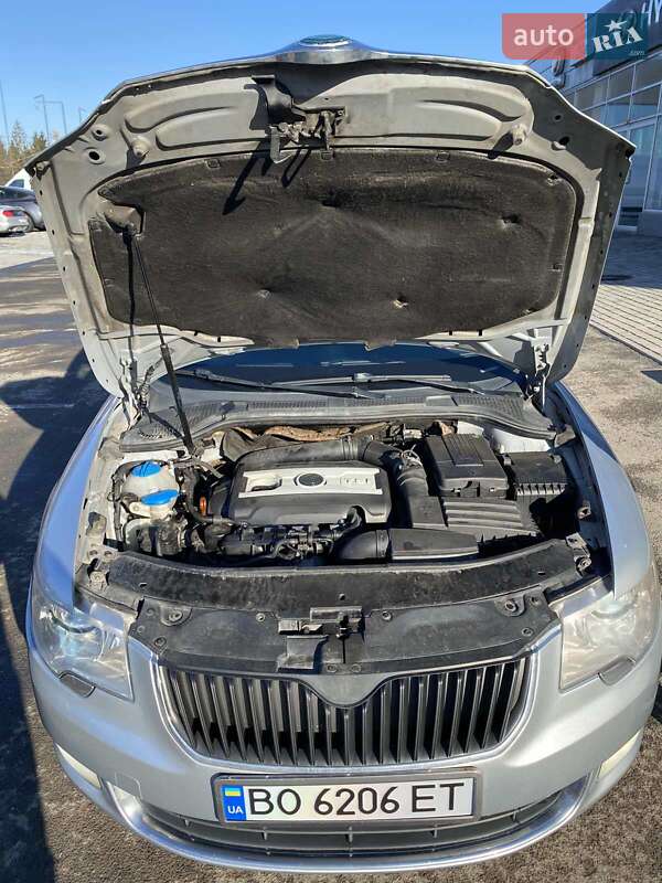 Ліфтбек Skoda Superb 2010 в Тернополі