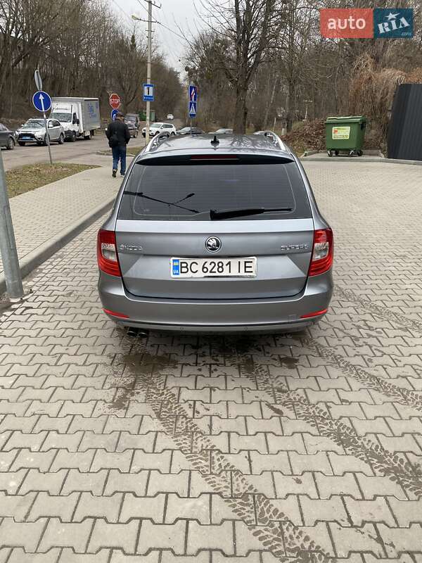 Универсал Skoda Superb 2011 в Львове