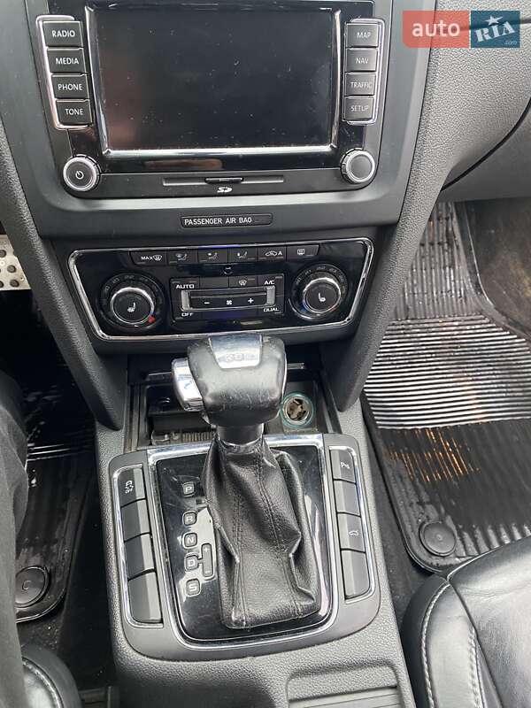 Универсал Skoda Superb 2011 в Львове