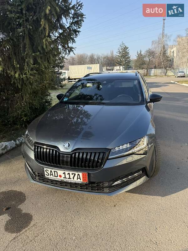 Універсал Skoda Superb 2019 в 