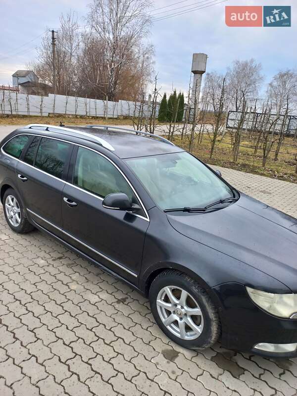 Универсал Skoda Superb 2010 в Шумске