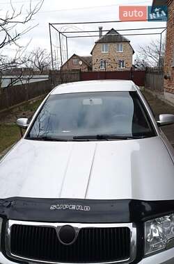 Лифтбек Skoda Superb 2005 в Буске