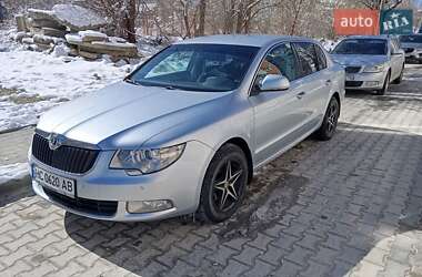 Skoda Superb 2012 Skoda Superb 2012