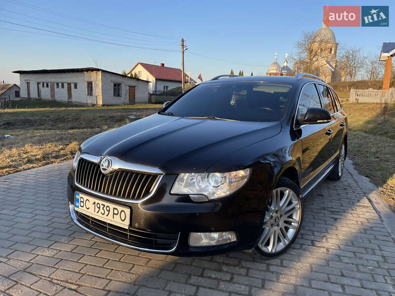Универсал Skoda Superb 2011 в 
