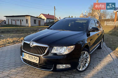 Универсал Skoda Superb 2011 в 