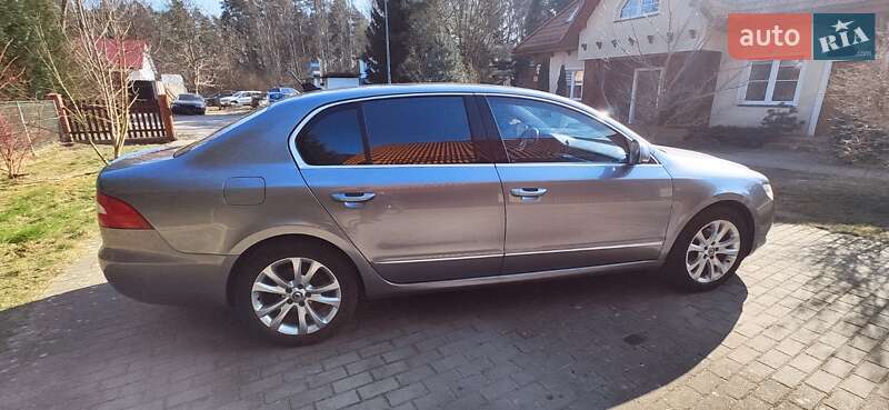 Лифтбек Skoda Superb 2008 в Луцке