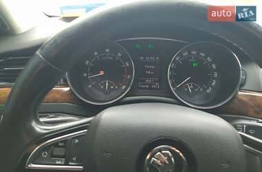 Лифтбек Skoda Superb 2013 в 