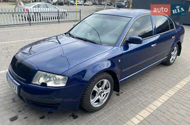 Ліфтбек Skoda Superb 2002 в Ширяєвому