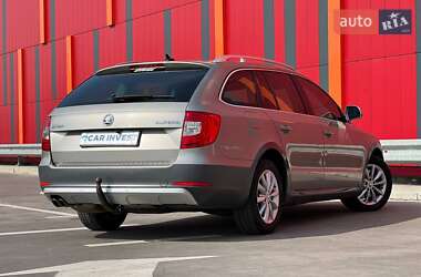 Универсал Skoda Superb 2014 в 
