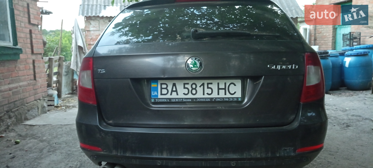 2010 Skoda Superb - мініатюра 15
